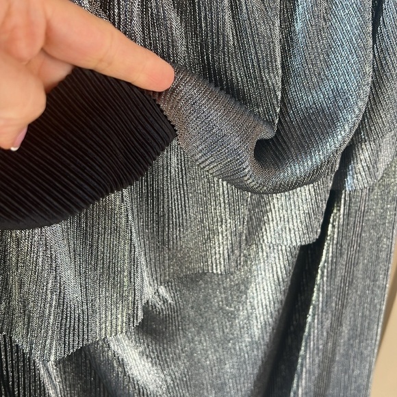 MICHAEL Michael Kors 3X Metallic Micropleated Off Shoulder Blouse Top Charcoal - Picture 9 of 10